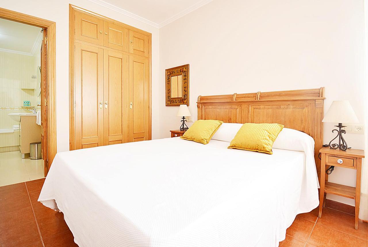 Galihost - Apartamento Con Piscina En El Centro De Sanxenxo Kültér fotó
